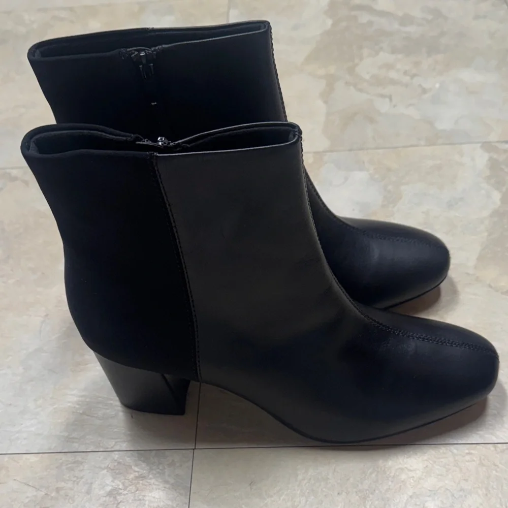 Clarks NEW 9.5 Chantelle Stone Womens Black Leather Ankle & Booties Boots shoes - Picture 6 of 12